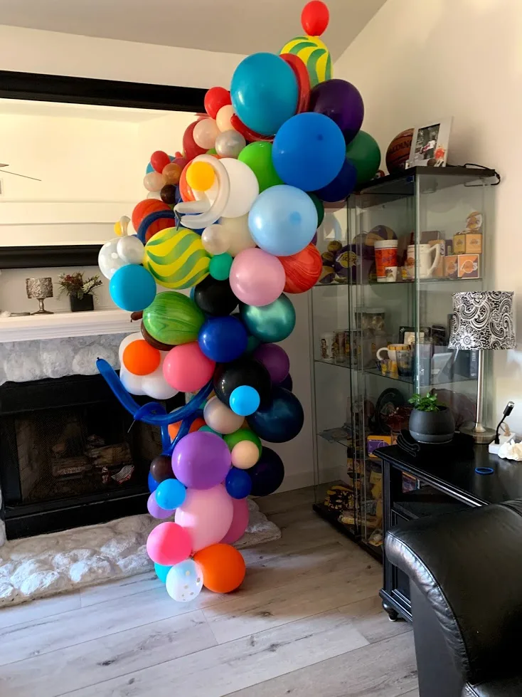 Auditorium stage framing balloon arch